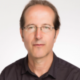 photo of Alexander Alberro