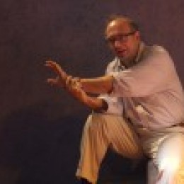photo of Claudio W Lomnitz